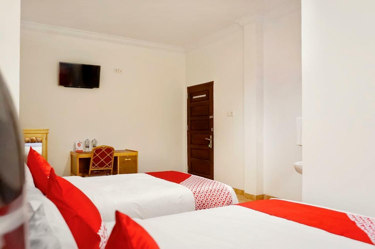 Oyo 694 Khasanah Residence Pekanbaru Eksteriør bilde